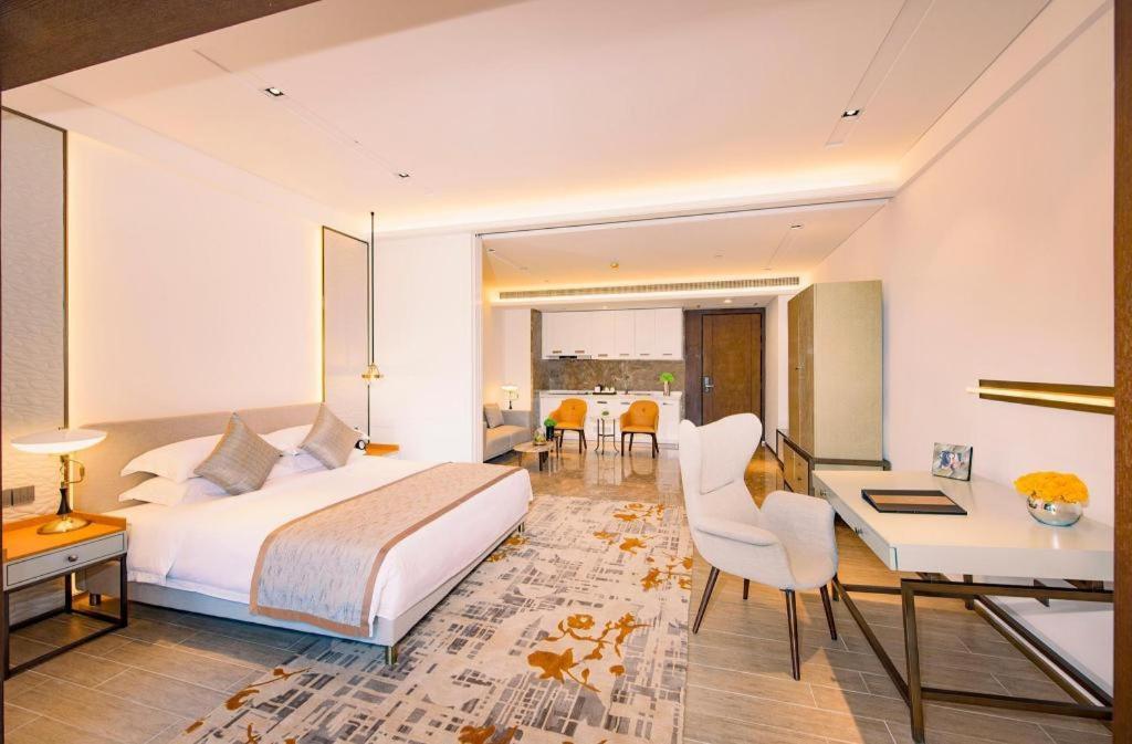 Rock Platinum Sea View Hotel 三亜市 エクステリア 写真