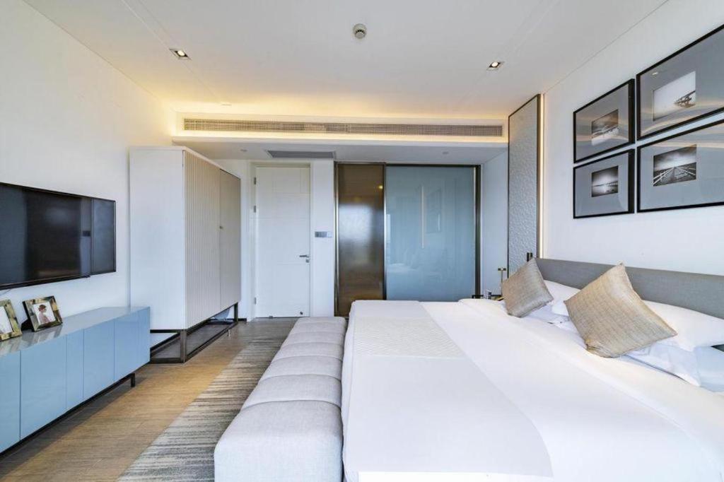 Rock Platinum Sea View Hotel 三亜市 エクステリア 写真