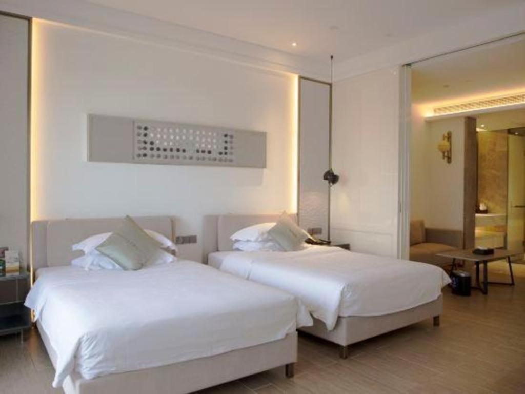 Rock Platinum Sea View Hotel 三亜市 エクステリア 写真