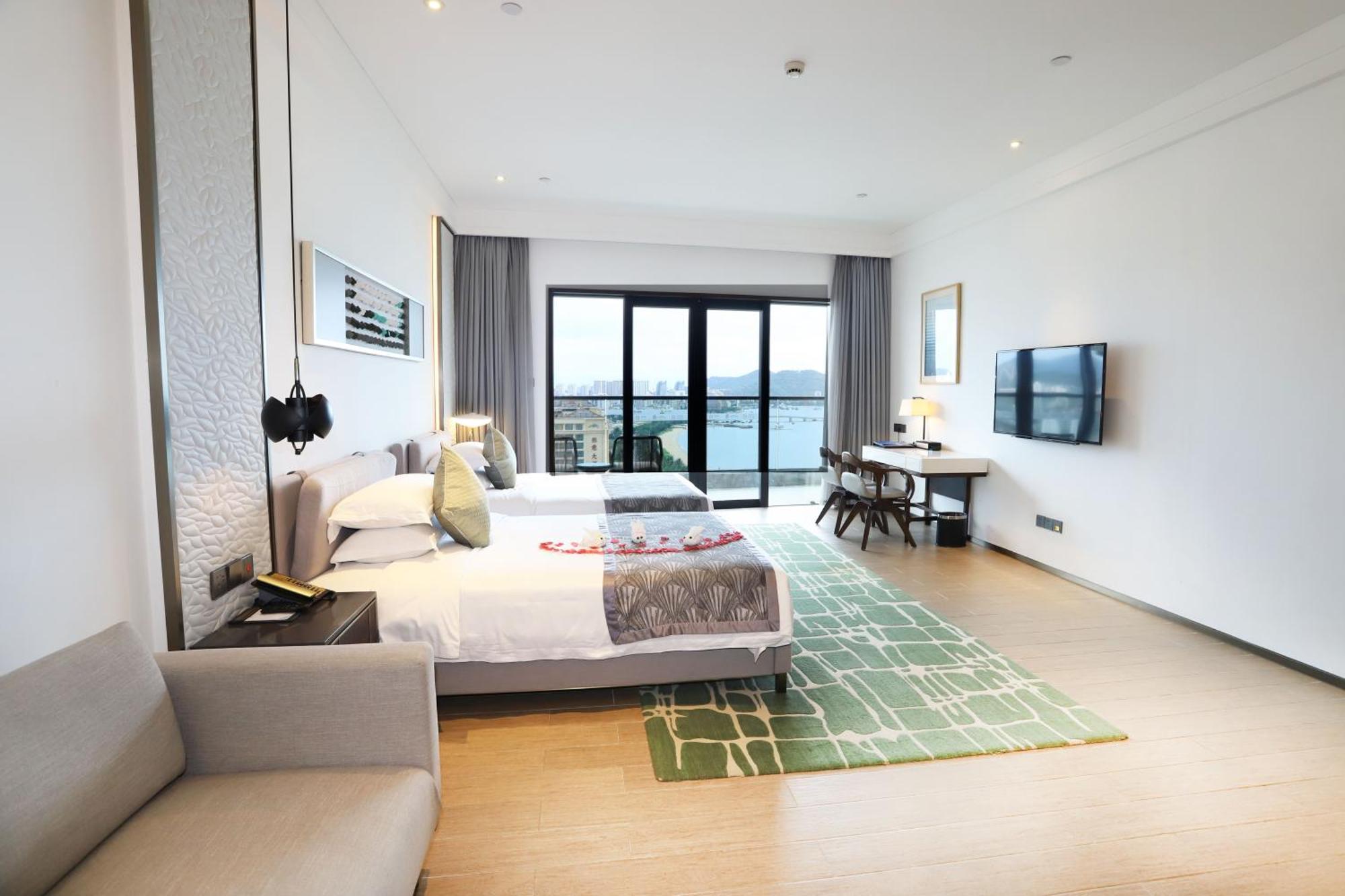 Rock Platinum Sea View Hotel 三亜市 エクステリア 写真