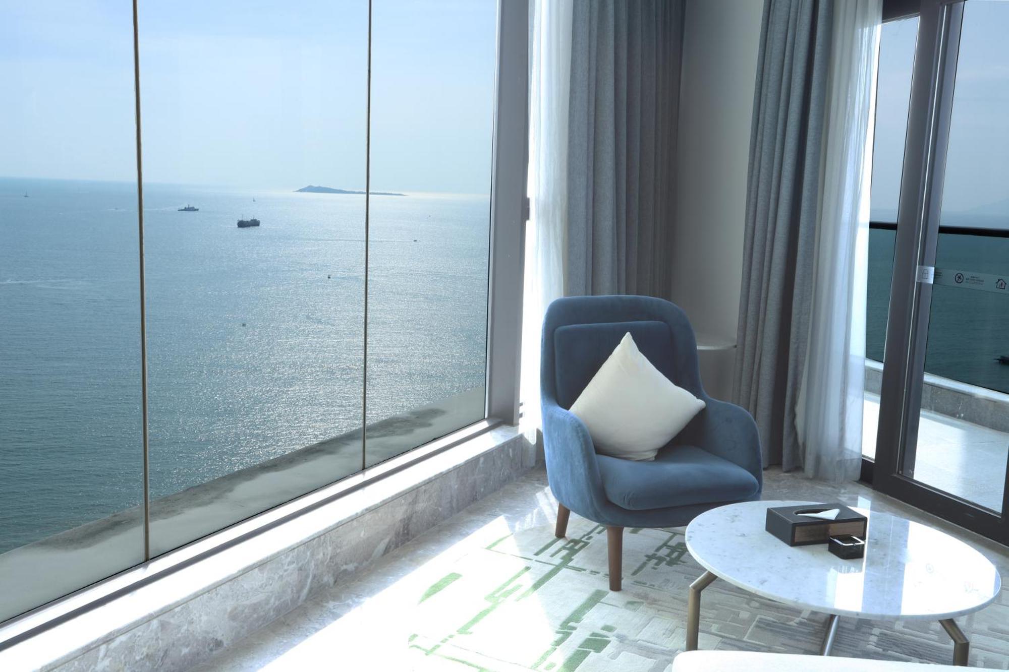 Rock Platinum Sea View Hotel 三亜市 エクステリア 写真