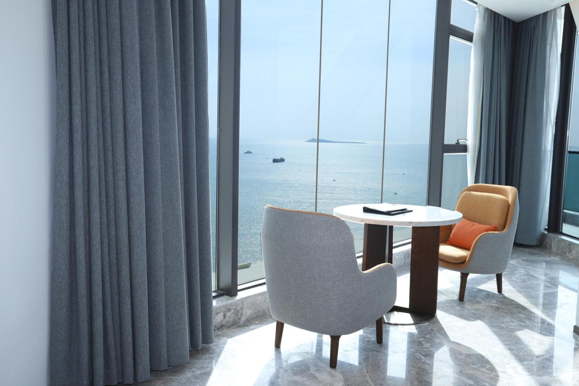 Rock Platinum Sea View Hotel 三亜市 エクステリア 写真